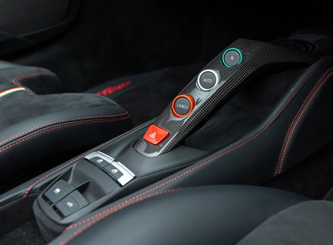 Ferrari 488 SPIDER 34