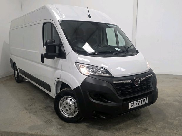 Vauxhall Movano Vauxhall Movano 3500 L3 Diesel FWD 2.2 Turbo D 140ps H2 Dynamic Van 1