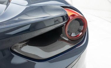 Ferrari 488 SPIDER 50