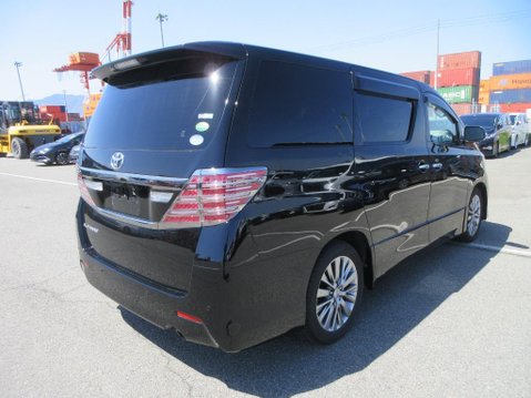 Toyota Alphard 2.4 240S TYPE GOLD + 7 Seats 4