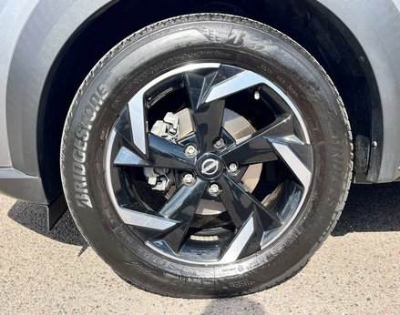 Nissan Juke 1.0 Juke N-Connecta DiG-T 5dr 12