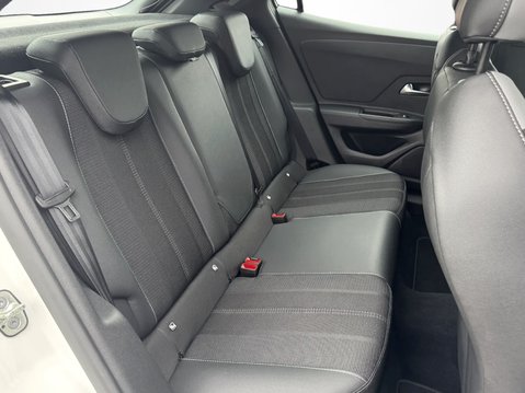 Vauxhall Mokka 1.2 Turbo 100 Elite Edition 5dr 30