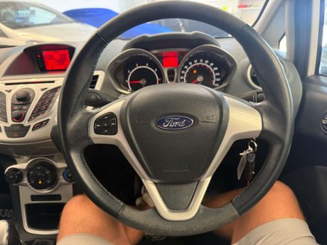 Ford Fiesta 1.25 Zetec 3dr 26