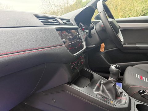 SEAT Ibiza 1.0 TSI FR Euro 6 (s/s) 5dr GPF 9