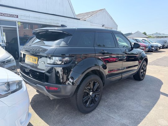 Land Rover Range Rover Evoque 2.0 TD4 SE TECH 