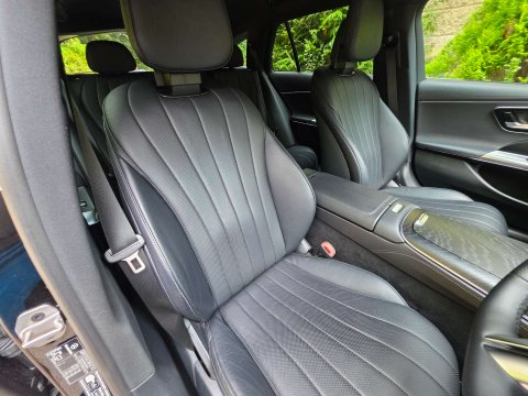 Mercedes-Benz E Class 2.0 E 300 AMG LINE Advanced E Auto 5dr 30