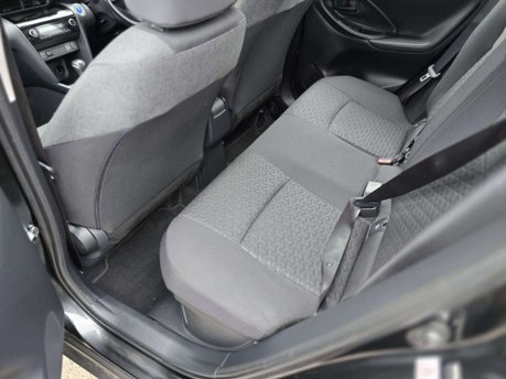Toyota Yaris Cross 1.5 VVT-h Icon SUV 5dr Petrol Hybrid E-CVT Euro 6 (s/s) (116 ps) 30