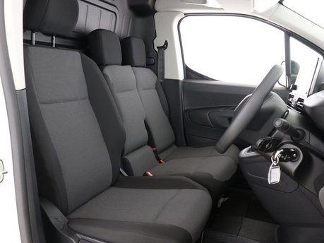 Peugeot Partner Long 950 1.5 BlueHDi 100 Professional Premium Van 7