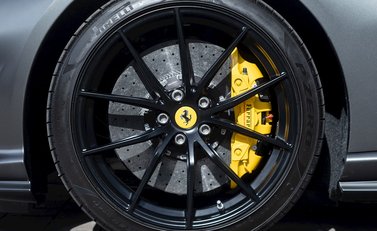 Ferrari 812 Superfast 10