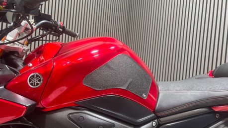 Yamaha FZ1 FAZER 2006 38K LONG MOT AKRAPOVIC EXHAUST 1000CC 24