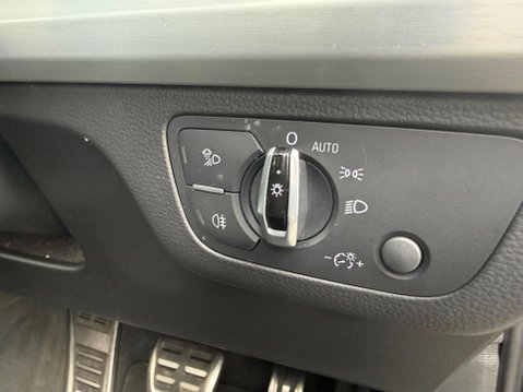 Audi Q5 2.0 TDI S line S Tronic quattro Euro 6 (s/s) 5dr 34