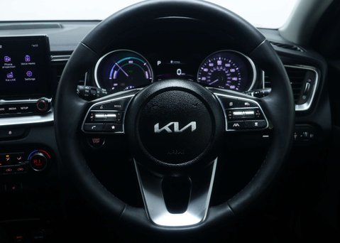 Kia Xceed 1.6 XCeed 3 PHEV Semi-Auto 5dr 19