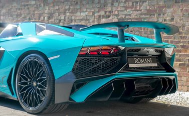 Lamborghini Aventador SV LP750-4 Roadster 26