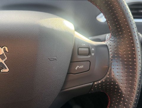 Peugeot 208 1.2 208 GT Line S/S 5dr 15