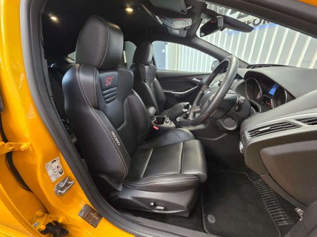 Ford Focus 2.0T EcoBoost ST-3 Hatchback 5dr Petrol Manual Euro 5 (s/s) (250 ps) 7