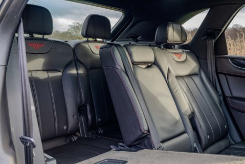 Bentley Bentayga 4.0 V8 7 Seats 21