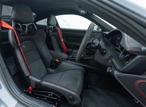 Porsche 911 GT3 (992) 14