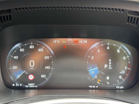 Volvo XC60 2.0 XC60 R-Design B5 MHEV Auto 5dr 20