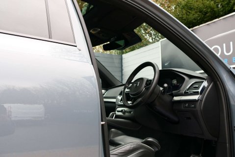 Volvo XC90 2.0 XC90 R-Design B5 MHEV AWD Auto 4WD 5dr 25