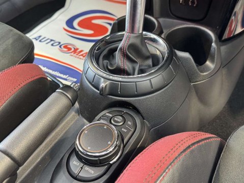 Mini Hatch 2.0 John Cooper Works Auto 3dr 57