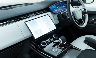 Land Rover Range Rover Sport D300 Dynamic SE 15