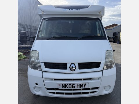 Renault Master LUNAR PREMIER H622 4-BERTH MOTORHOME 19
