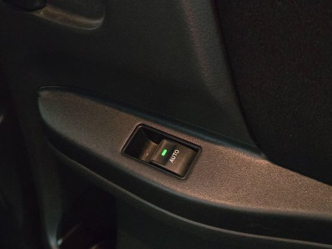 Toyota Vellfire 34