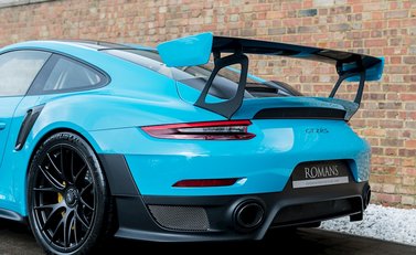 Porsche 911 (991) GT2 RS 25