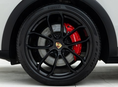 Porsche Cayenne GTS 21