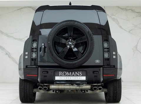 Land Rover Defender 110 V8 5