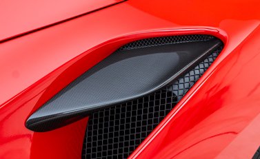 Ferrari F8 Tributo Spider 36