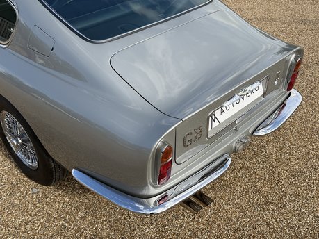 Aston Martin DB6 MANUAL 25