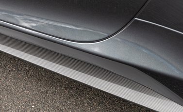 Aston Martin Vanquish S Ultimate 32