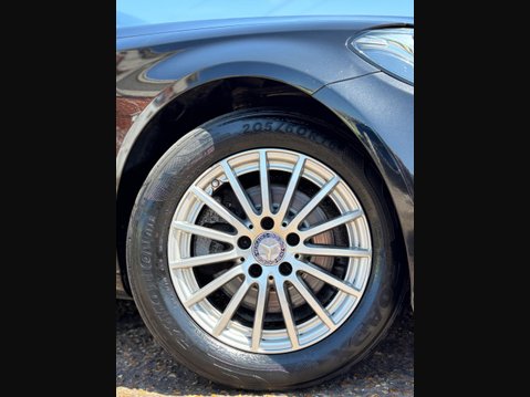 Mercedes-Benz C Class 2.1 C220d SE Euro 6 (s/s) 4dr 3