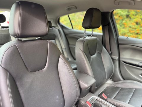 Vauxhall Astra 1.4i Turbo Elite Euro 6 5dr 7