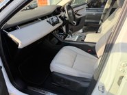 Land Rover Range Rover Evoque SE MHEV 46