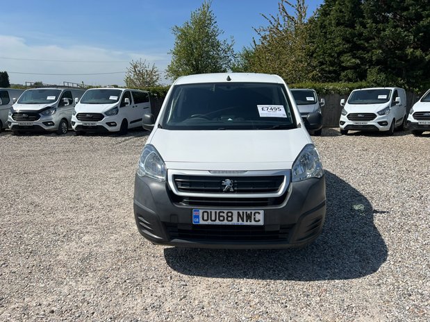Peugeot Partner SWB L1H1 (SOLD) Low Roof Professional Air Con Sensors EURO 6 NO VAT 3