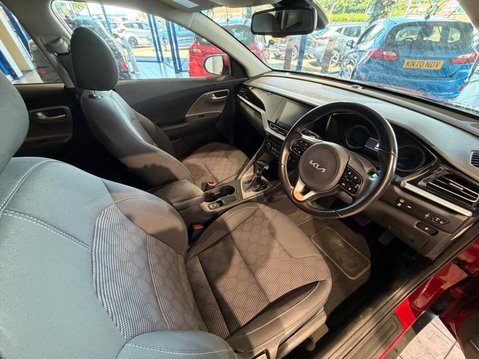 Kia Niro 1.6 GDi 2 DCT Euro 6 (s/s) 5dr 9