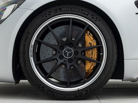 Mercedes-Benz AMG GT R Premium 