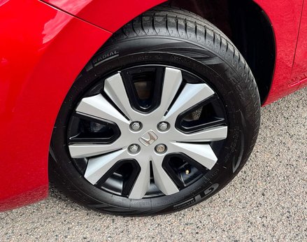 Honda Jazz 1.5 Jazz SR i-MMD CVT 5dr 3
