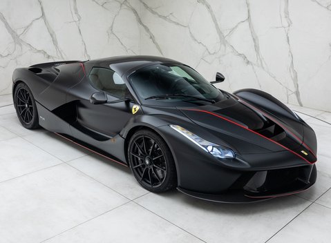 Ferrari LaFerrari Aperta 18