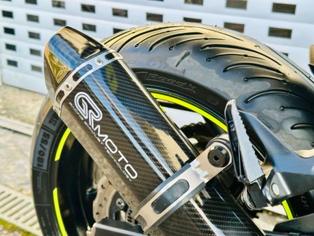 Suzuki GSX 0.7 GSXS 750 Z Phantom 