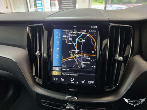 Volvo XC60 2.0 D5 PowerPulse R-Design Auto AWD Euro 6 (s/s) 5dr 37