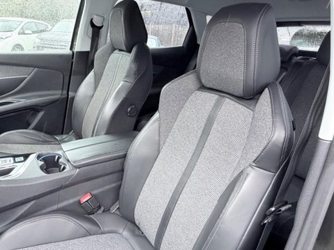 Peugeot 3008 1.2 PureTech Allure EAT Euro 6 (s/s) 5dr 25