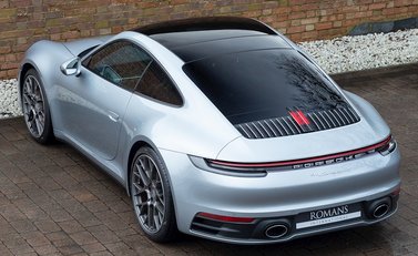 Porsche 911 Carrera 4S (992) 9