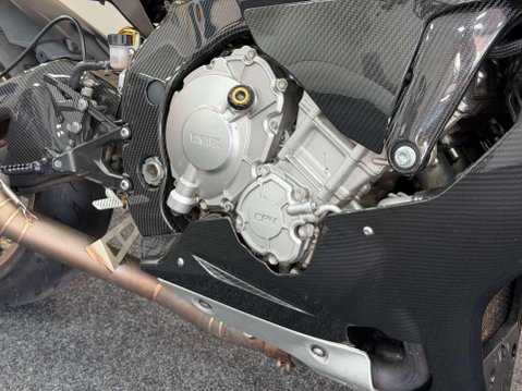 Yamaha R1M 1000 Super Sports Petrol Manual (200 ps) 19