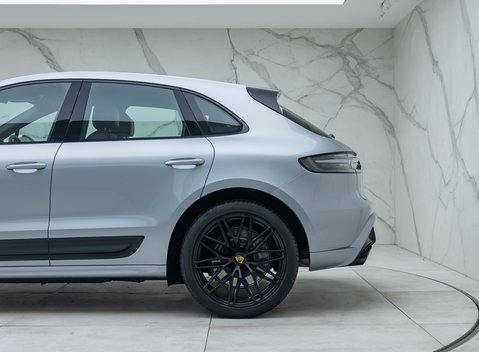 Porsche Macan GTS 33