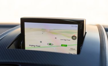 Aston Martin V12 Vantage S 16