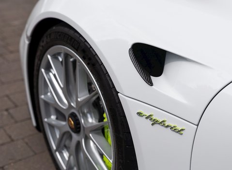 Porsche 918 Spyder 29