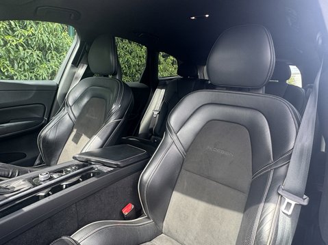 Volvo XC60 (Sold) 2.0 D4 R-Design SUV 5dr Diesel Auto AWD Euro 6 (s/s) (190 ps) 8